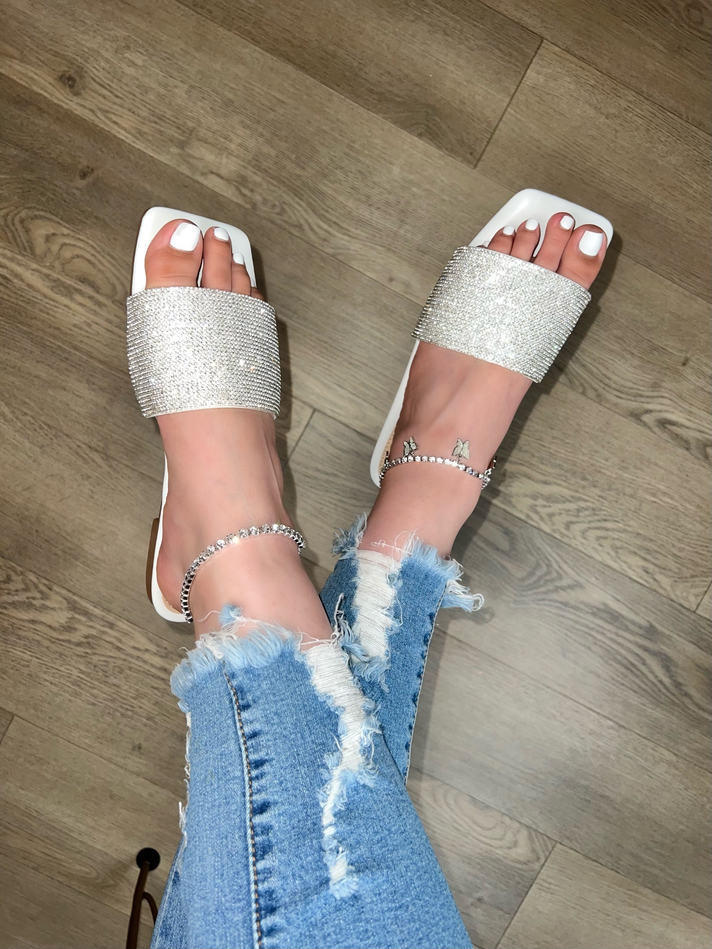 image_25cae50a-329d-411a-96ef-ce2cfec0067d Giselle Sandal - White - Image 1